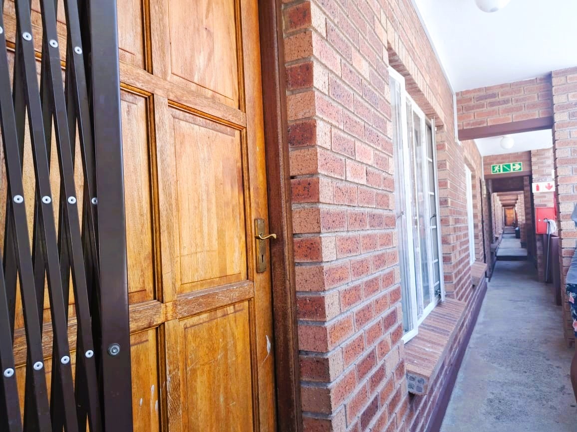 1 Bedroom Property for Sale in Rustenburg Central North West